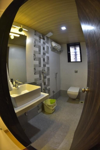 Bathroom 4, Hotel Time Square, Thane