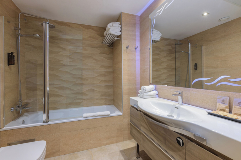Bathroom 5, Hotel Gotico, Barcelona