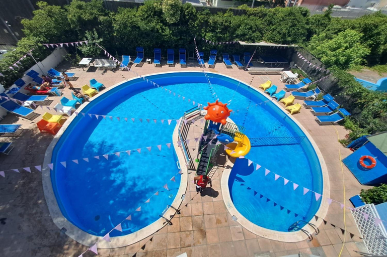 Others 2, Hotel Trafalgar, Rimini