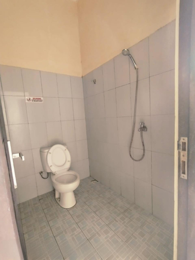 Bathroom 5, Greenville Hotel, East Kotawaringin