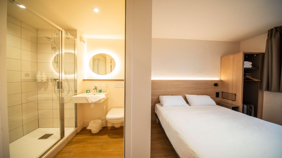 Bedroom 3, Premiere Classe Annecy Sud - Cran Gevrier, Haute-Savoie