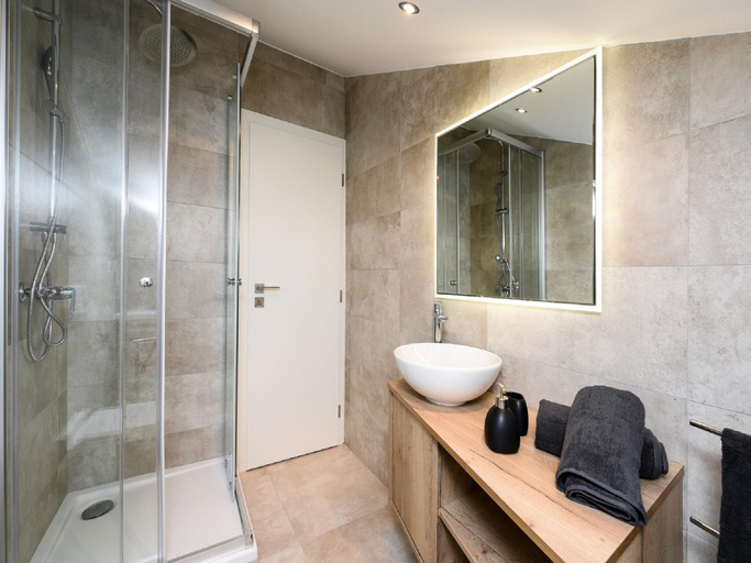 Others 5, Villa in Nin with Sea View and Beaches, Nin