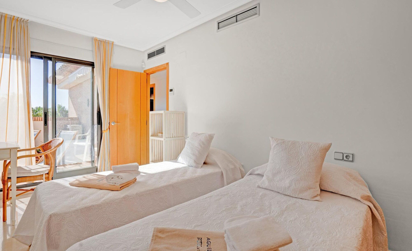 Room 2, Albatros in Bah a de J vea, Alicante