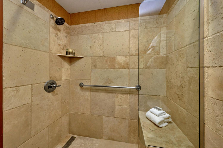 Bathroom 3, Bearskin Lodge on the River, Sevier