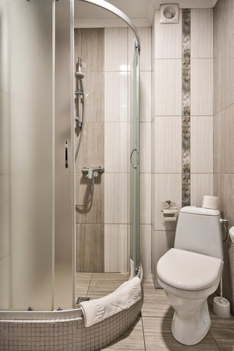 Bathroom 3, Zaporizʹka Sich, Nadvirnians'kyi