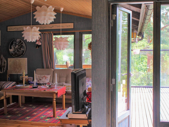 Food & Drinks 4, Scenic Lakeside Cottage-By Traum, Lidköping