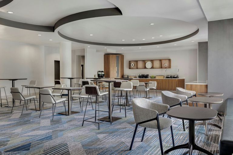 Food & Drinks 4, SpringHill Suites by Marriott Jacksonville North I-95 Area, Duval