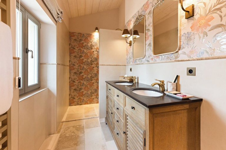 Bathroom 3, Le Prieuré - Château La Martinette, Var