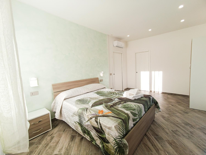 Bedroom 2, La Dolce Vita, Napoli