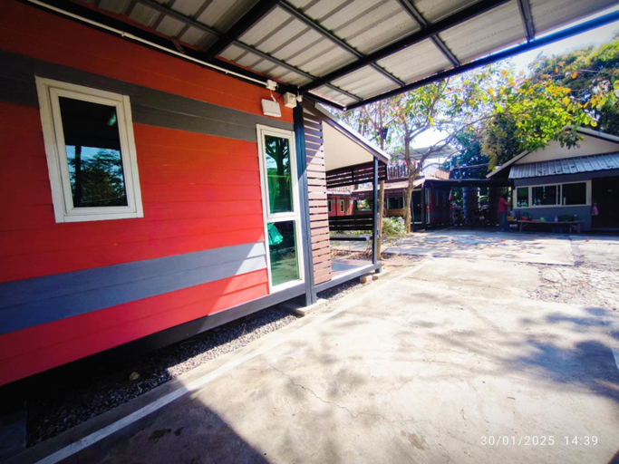 Others 4, โรงแรมดีเทล, Chumsaeng