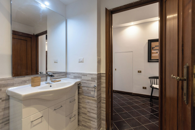 Bathroom 3, Rental in Rome Borgo Angelico Terrace, Roma
