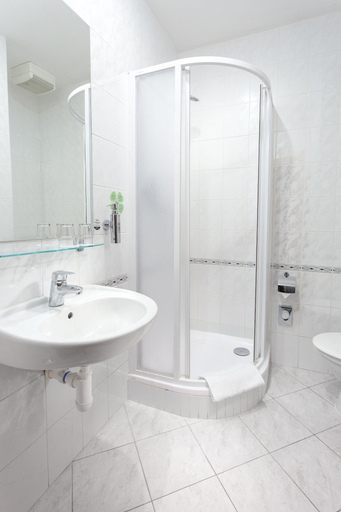 Bathroom 5, Wine Wellness Hotel Amande, Břeclav
