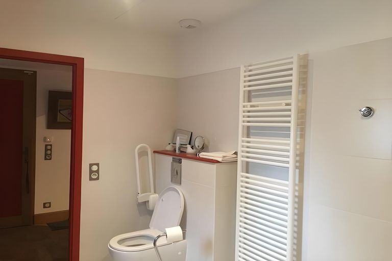 Bathroom 4, Nettancourt Family Stay, Meuse