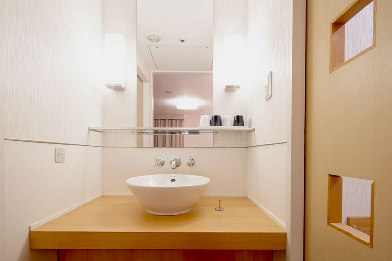 Bathroom 5, Loisir Hotel Classic Garden Kyoto Sanjo, Kyoto
