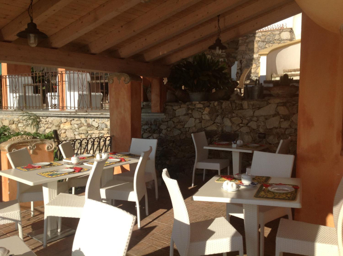 Food & Drinks 4, Paradiso Di Manu, Savona