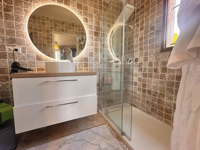 Bathroom 4, La Room Gallery – Esc’Appart, Alpes-Maritimes