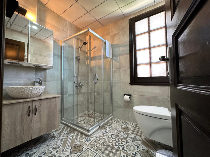 Bathroom 5, Ilia Konak, Eceabat