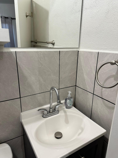 Bathroom, Hotel Mision Ferrer, Ensenada