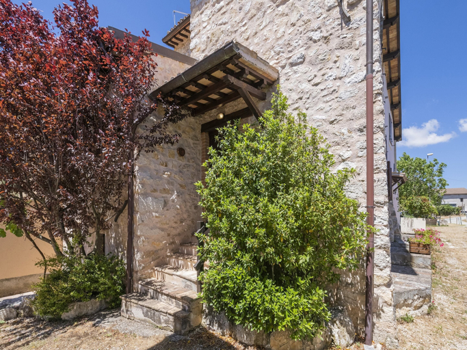 Exterior & Views 2, Holiday Home in Sellano With Pool & Sun Terrace, Perugia