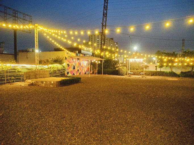 Exterior & Views 2, Hotel Clay Inn, Gurgaon