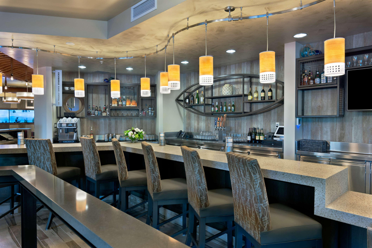 Food & Drinks 5, Oxford Suites Bellingham, Whatcom