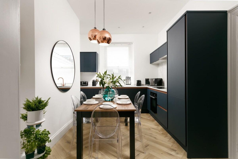 Others 5, The Luxe Experience|Premium Central Plymouth House, Plymouth