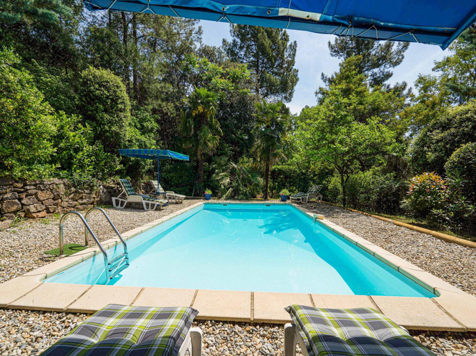 Sport & Beauty 2, Peaceful Poolside Retreat, Ardèche