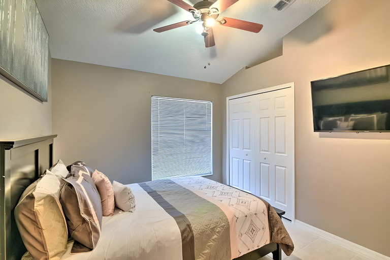 Bedroom 5, 4 Bed Villa in Kissimmee, Orlando, Osceola