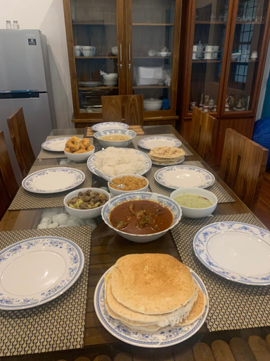 Food & Drinks 5, Hostel Bungalow, Nuwara Eliya
