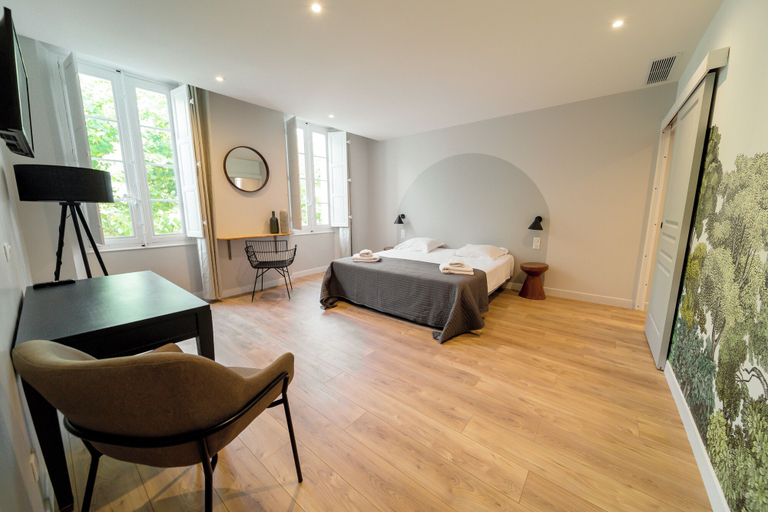 Bedroom 4, UNE HISTOIRE DE FAMILLE, Var