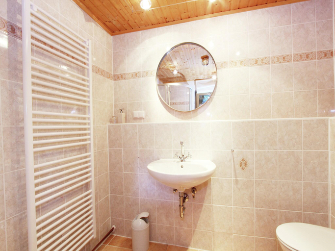 Others 5, Chalet in Kufstein near Kaiserblick Ski, Kufstein