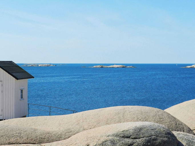 Others 5, 6 Person Holiday Home in Brastad, Lysekil
