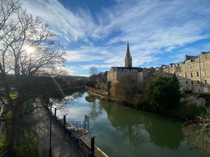 Others 3, Elegant & Romantic - Entire Flat with 2 Magnificent Views, Bath and North East Somerset