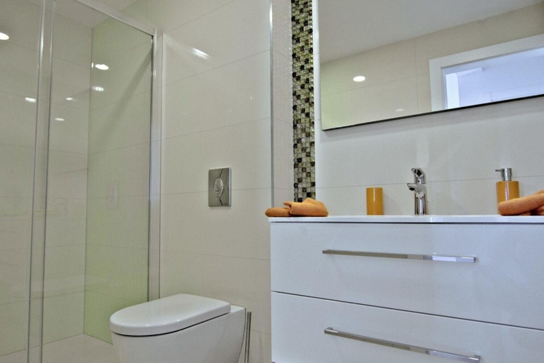 Bathroom 2, Apartments Luxury, Makarska