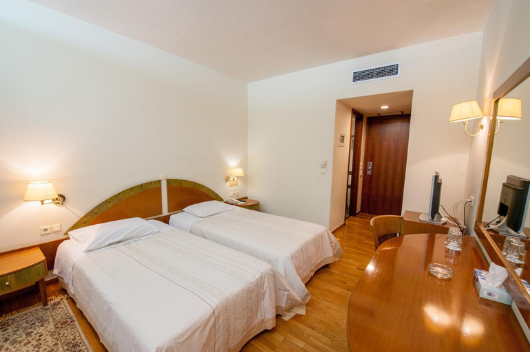 Others 5, Fthia Hotel, Central Greece
