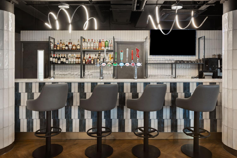 Food & Drinks 3, Spark by Hilton London Romford, London