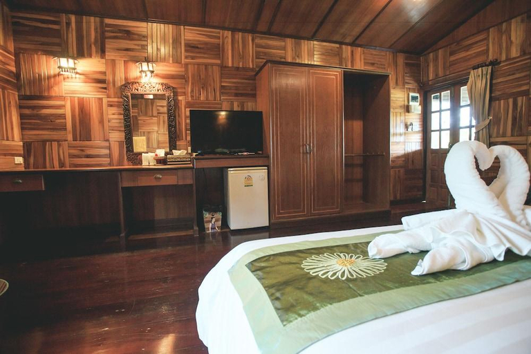 Bedroom 2, Baan Baitan Resort, Klaeng