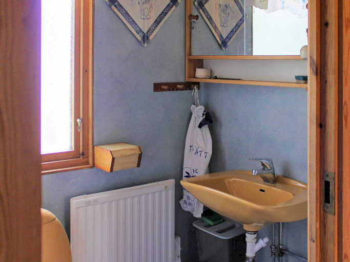 Bathroom 3, Scenic Lakeside Cottage-By Traum, Lidköping