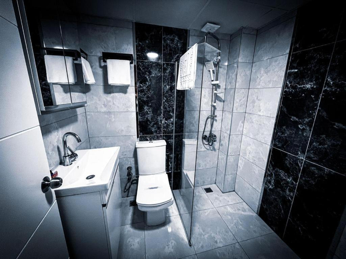 Bathroom 4, Life Artemis Otel, Karşıyaka