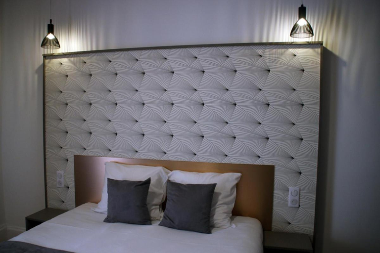 Bedroom 3, Hotel Saint Vincent, Rhône