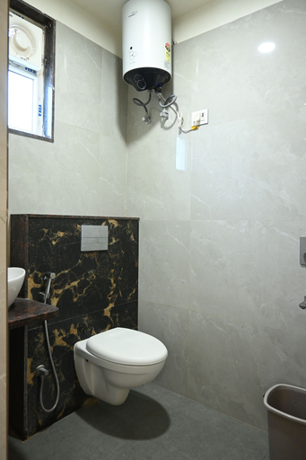 Bathroom 5, Hari Niwaas Paying Guest house, Varanasi
