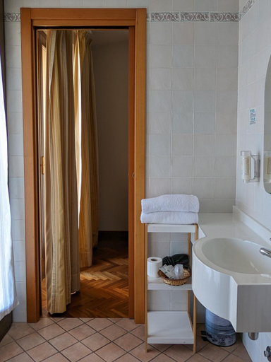 Bathroom, Hotel Del Sole, Frosinone