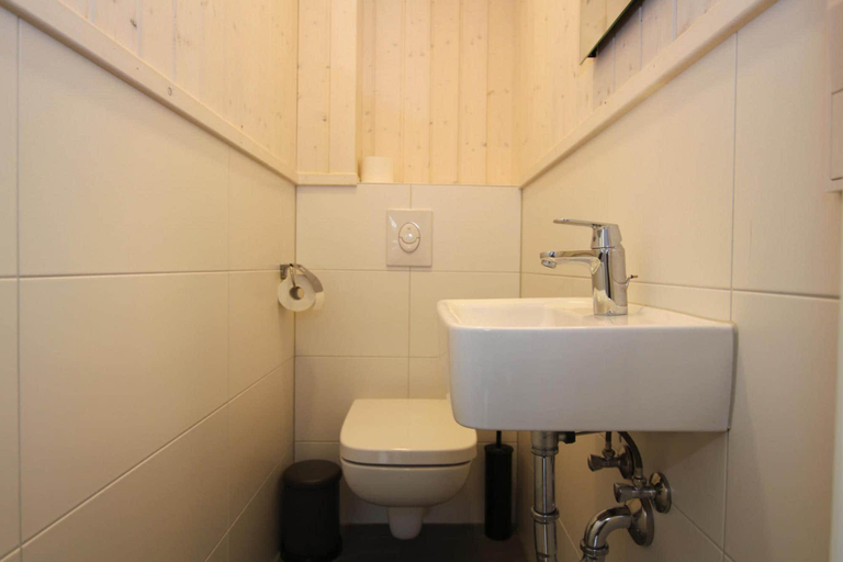 Bathroom 3, Ferienhaus Larsson mit Sauna am Duemmer See, Dummer, Ludwigslust-Parchim