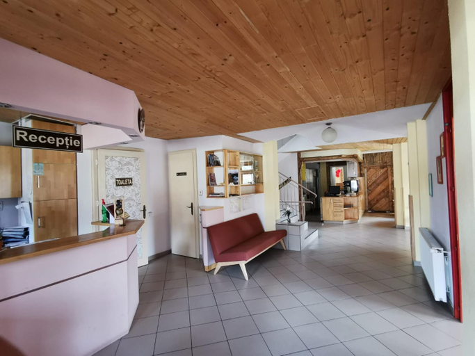 Public Area 2, Pensiunea Valea Lupului, Patarlagele