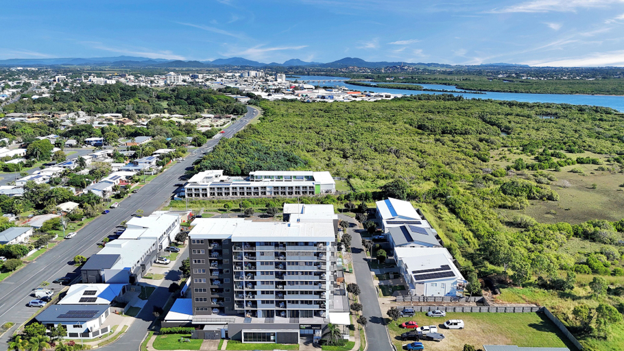 Exterior & Views 2, Pacific Sands Apartments, Mackay - Pt A