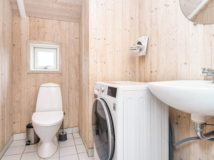 Bathroom 3, 5 Star Holiday Home in Juelsminde, Hedensted