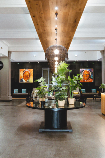 Public Area 4, Mandela Rhodes Place, City of Cape Town