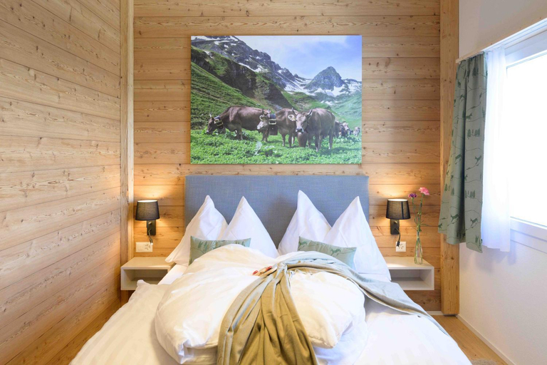 Bedroom 2, Alphotel Biel-Kinzig - Access by Cable Car only!, Uri