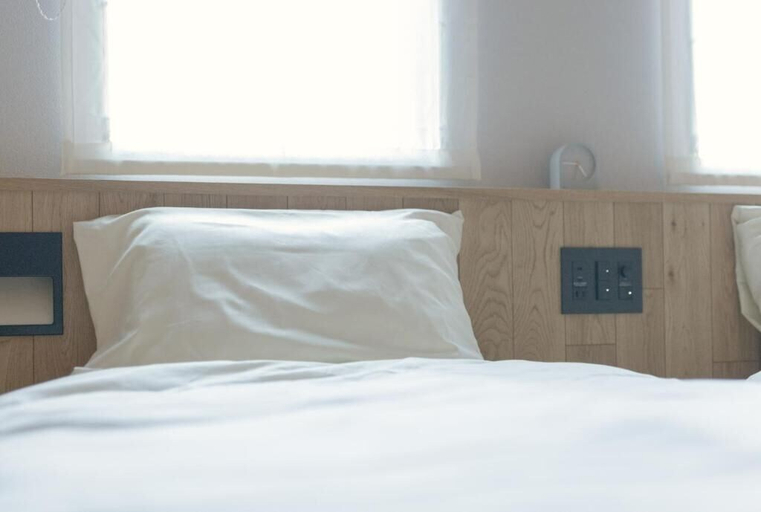 Bedroom 4, Lane, Niigata