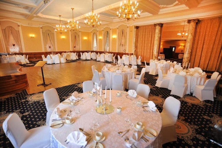 Food & Drinks 5, The Golden Lion Hotel, Stirling